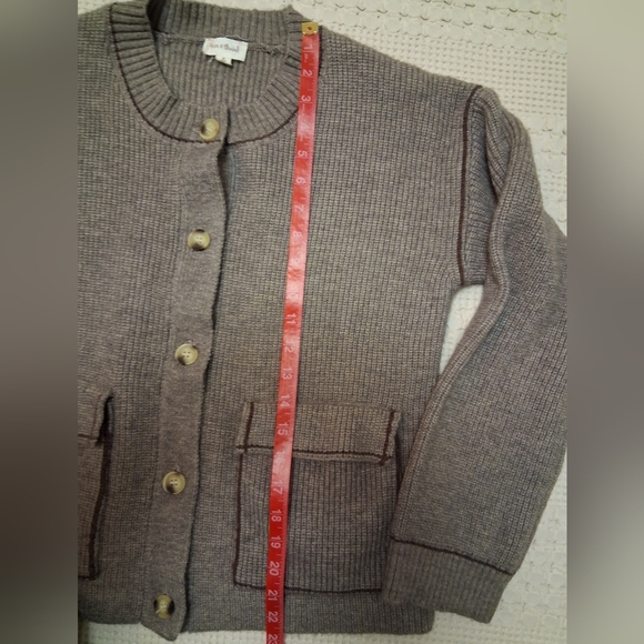 Hem & Thread Taupe Knit Cardigan, Womens Size Medium - Picture 2 of 6